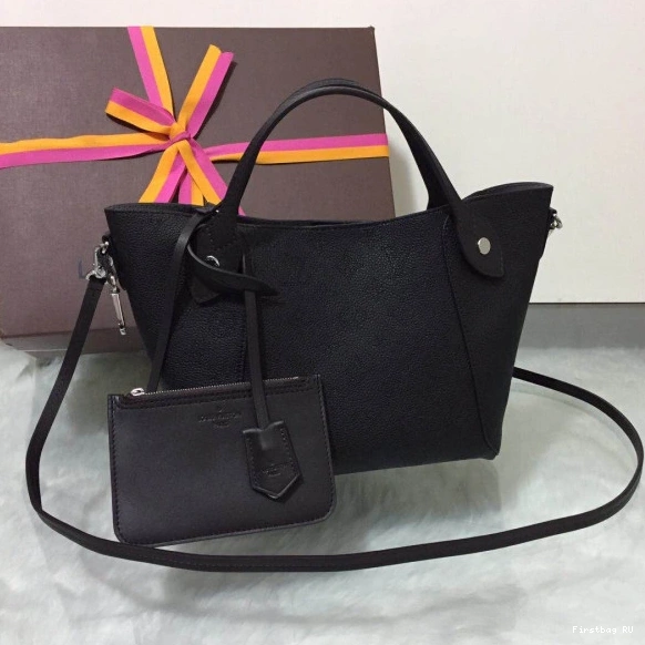 First bags ru reviews VUITTON HINA LOUIS PM 0802